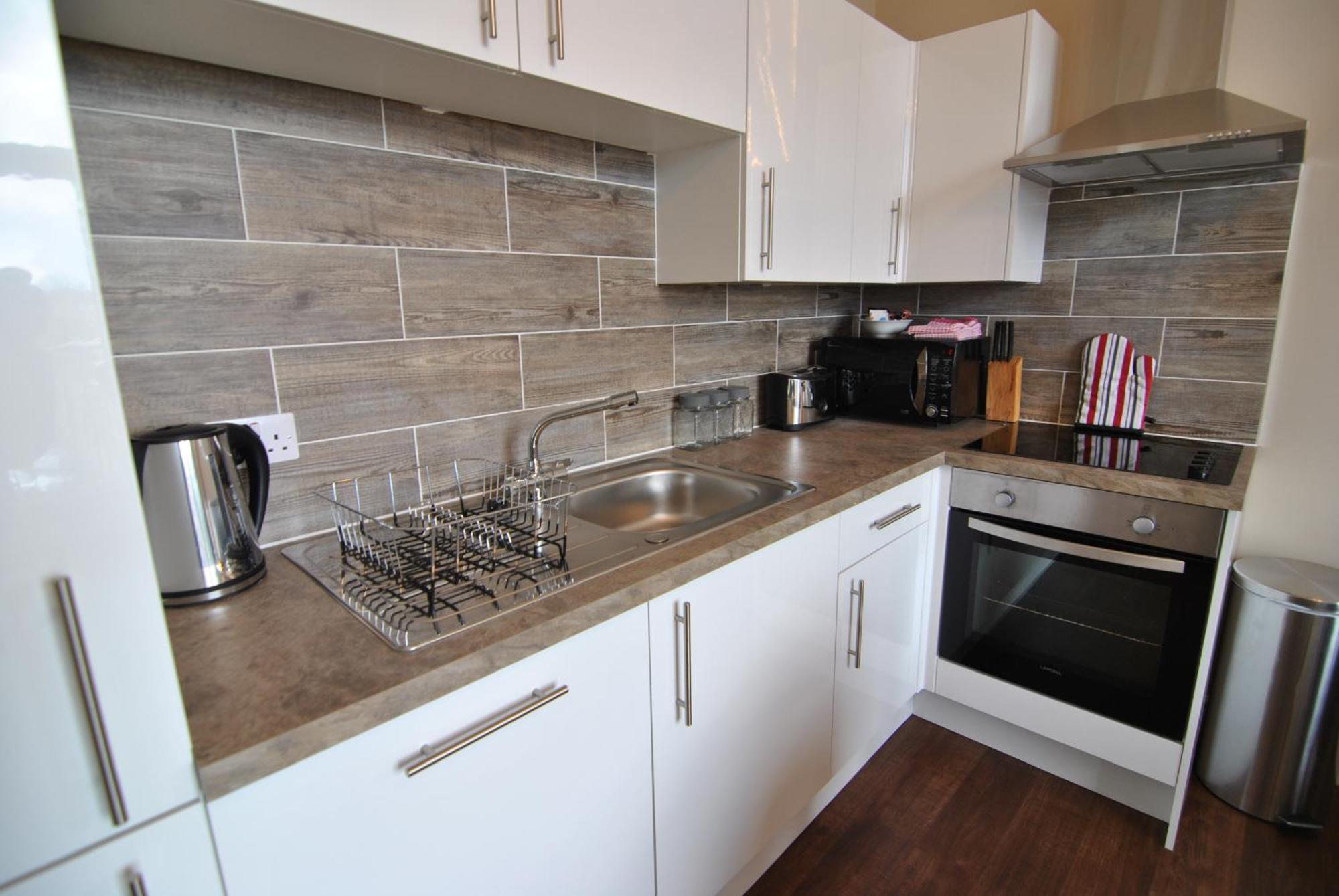 Lord Raglan House Apartments 2Br With Parking Windsor Exteriér fotografie